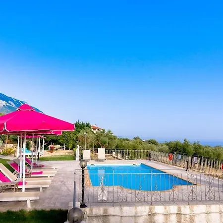Trapezaki Seaview Апартаменты *